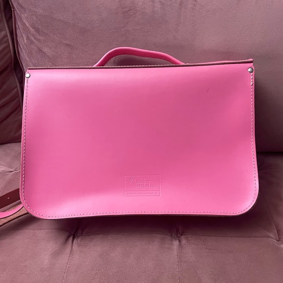 Barbie pink The Leather Satchel Co 13-14inch bag purse crossbody handle EUC - Picture 9 of 10